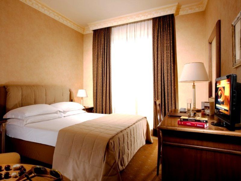 Katane Palace 4*